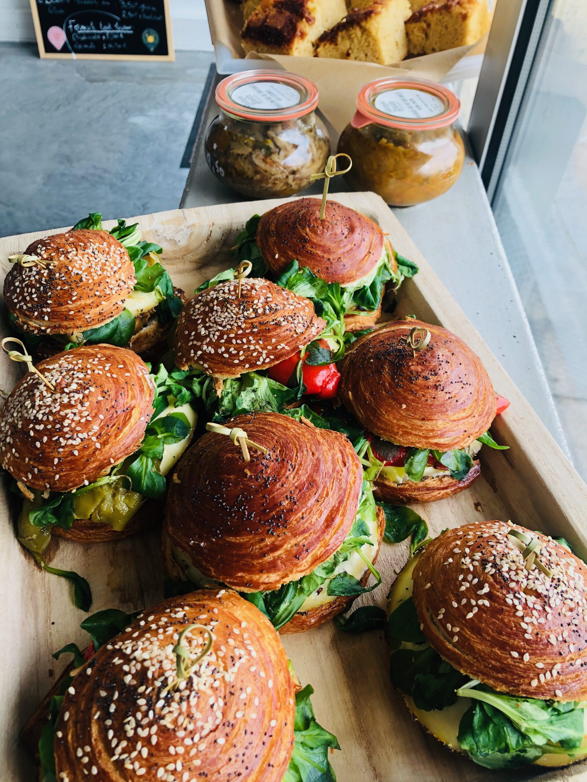 local by restoetcie